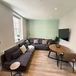 Six Bedroom Flat On John Street - Flat 1 Appartement *