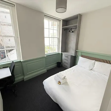 Six Bedroom Flat On John Street - Flat 1 Apartman