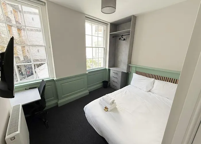 Six Bedroom Flat On John Street - Flat 1 Apartman