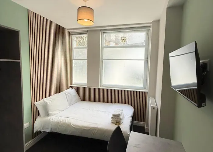 Six Bedroom Flat On John Street - Flat 1 Apartman